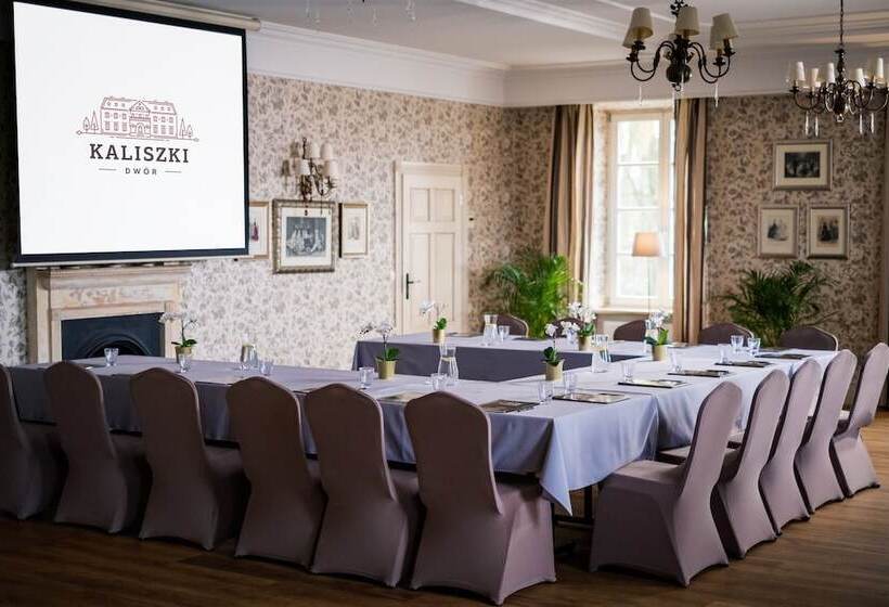 בית מלון כפרי Dwór Kaliszki