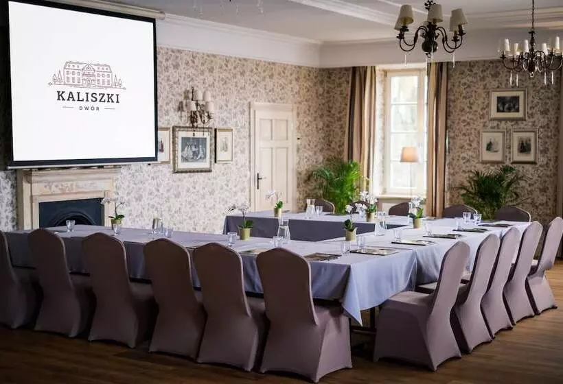 בית מלון כפרי Dwór Kaliszki