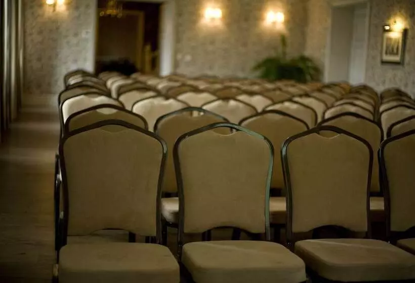 בית מלון כפרי Dwór Kaliszki