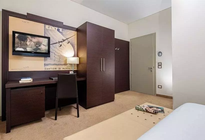 Europalace Hotel, Bw Signature Collection