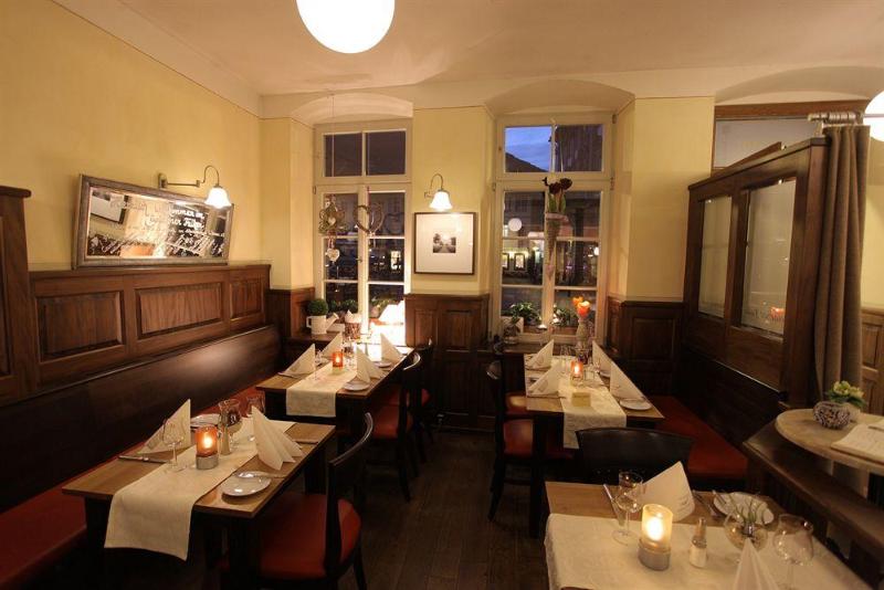 هتل Goldener Falke