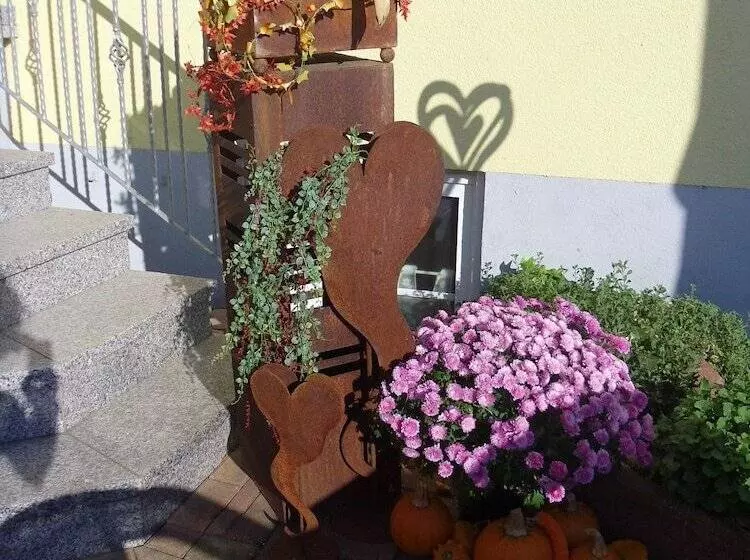 호텔 & Gästehaus Im Ziegelweg Klimatisiert Eintrittskarten Für Den Europa Park Erhalten Sie Garanti