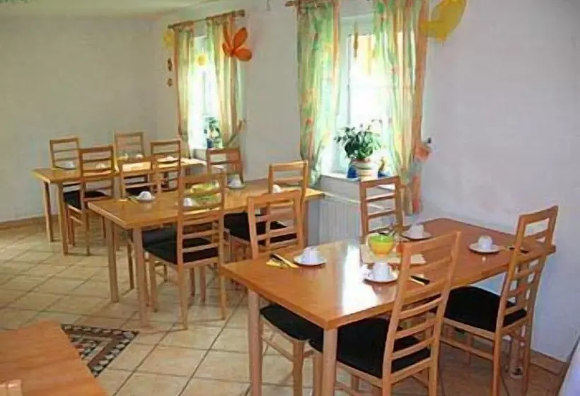 호텔 & Gästehaus Im Ziegelweg Klimatisiert Eintrittskarten Für Den Europa Park Erhalten Sie Garanti