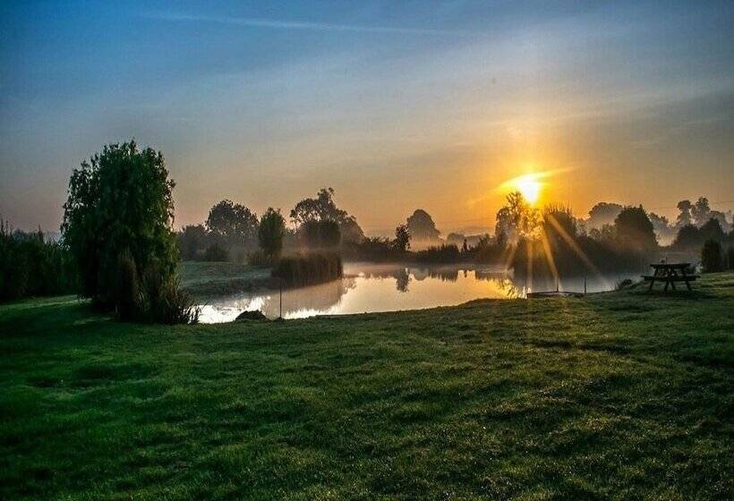 酒店 Halfway House Inn Country Lodge