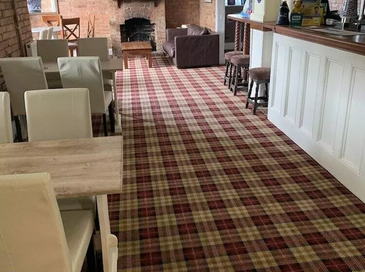 ホテル Halfway House Inn Country Lodge