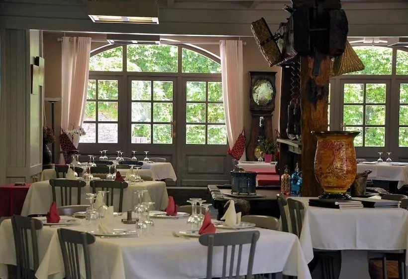 Отель Hôtel De La Terrasse