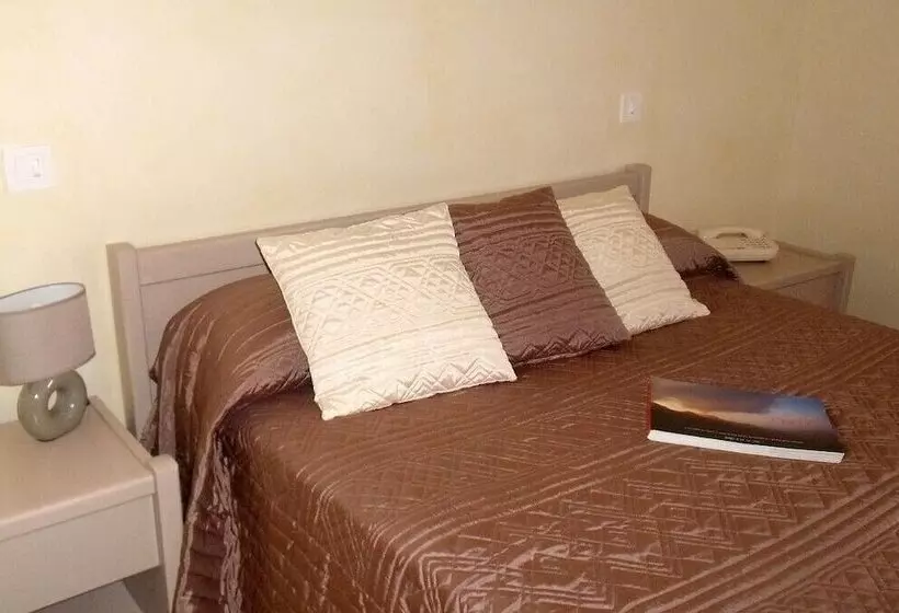 Отель Hôtel De La Terrasse