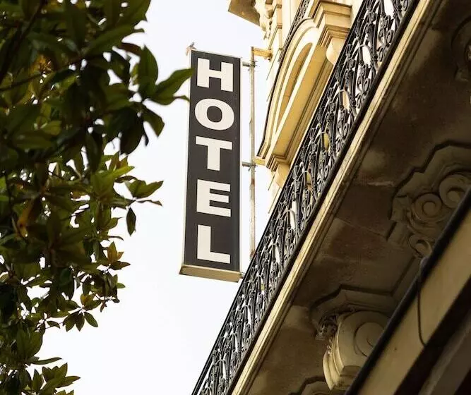 ホテル Hôtel Suzane