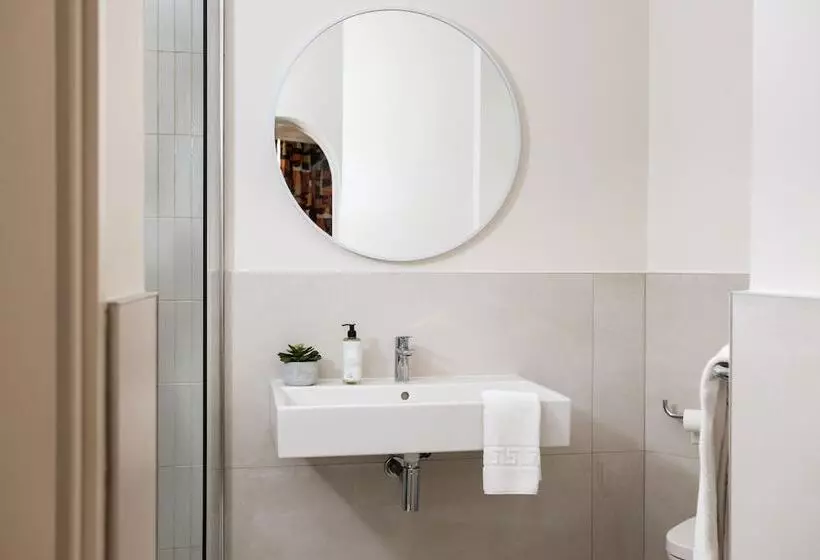 ホテル Hôtel Suzane