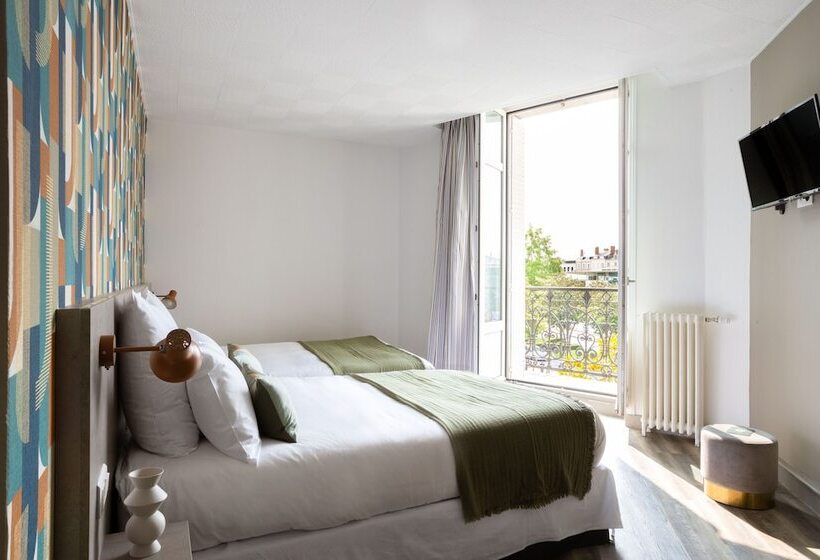 هتل Hôtel Suzane