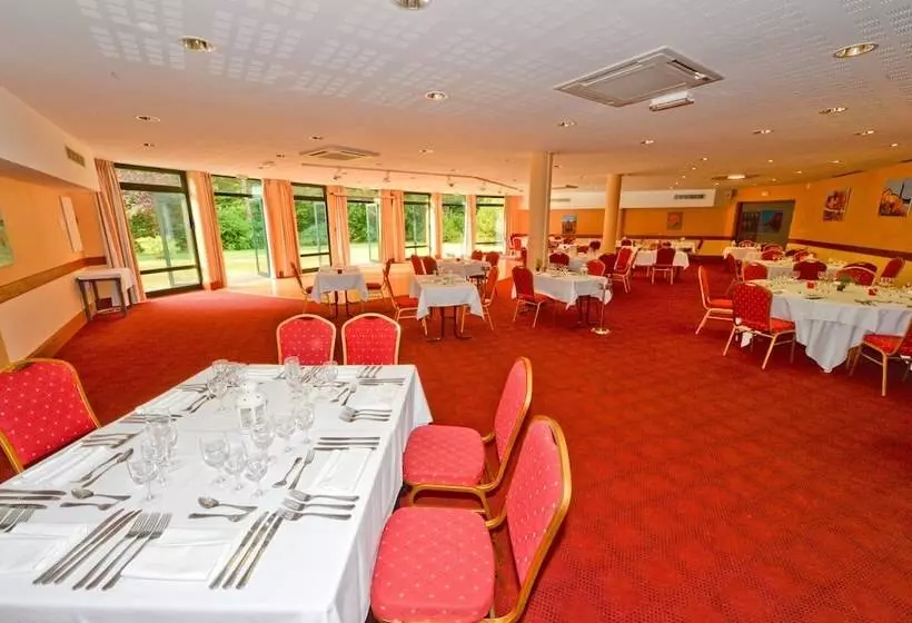 Отель Logis Hôtel Restaurant Le Tulipier