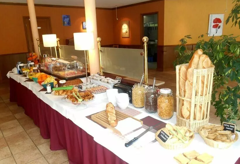 Отель Logis Hôtel Restaurant Le Tulipier