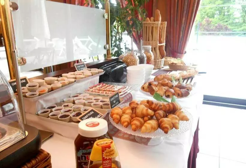 Отель Logis Hôtel Restaurant Le Tulipier