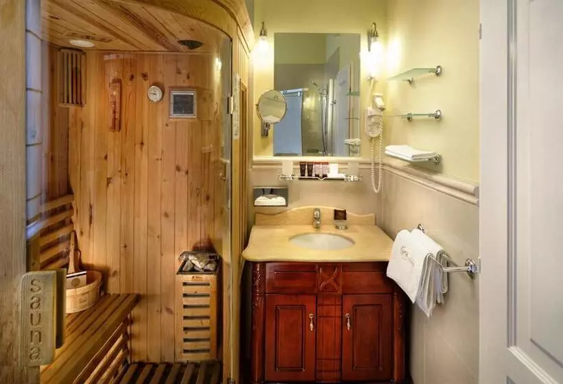 בית מלון כפרי La Contessa Castle