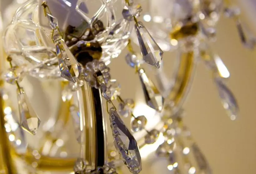 בית מלון כפרי La Contessa Castle