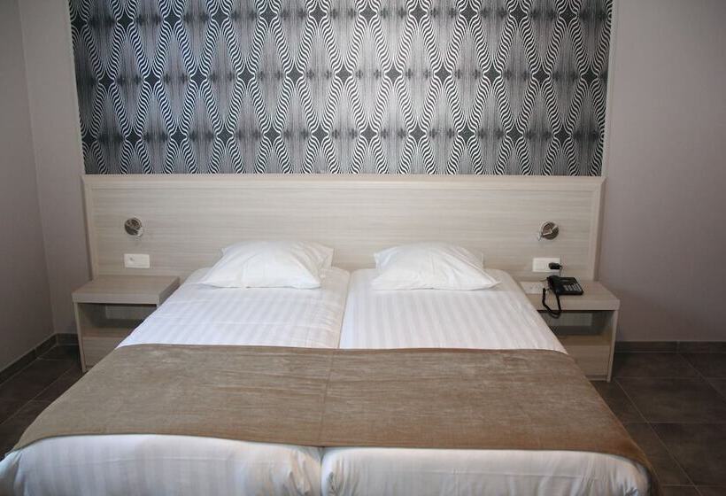 בית מלון כפרי La Louve