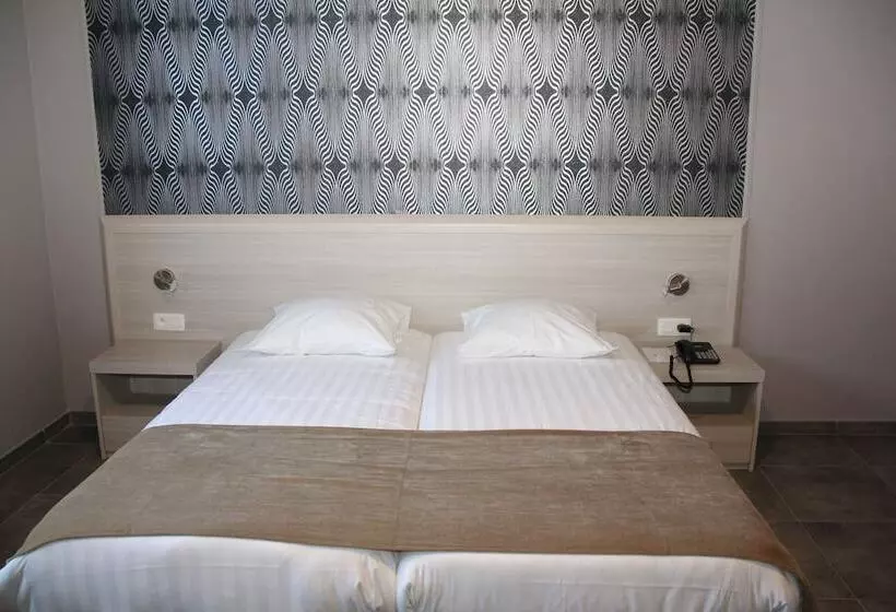 בית מלון כפרי La Louve