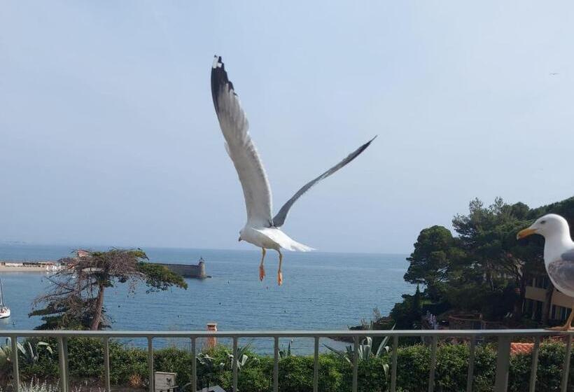 Отель Le Bon Port