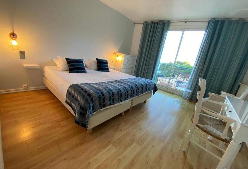 Отель Le Bon Port