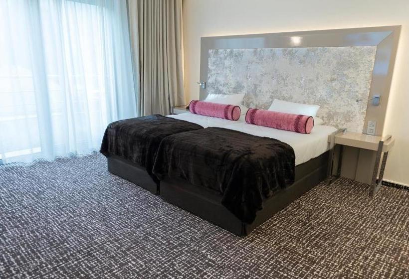 هتل Le Chateau Des Thermes