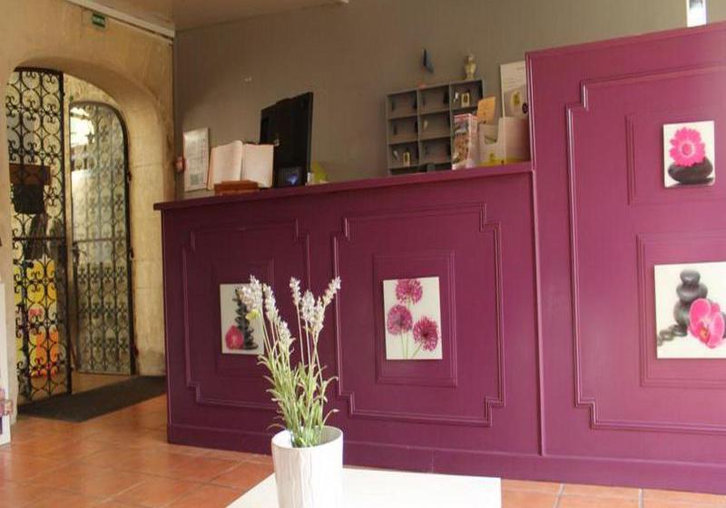 هتل Le Mas De La Roseraie