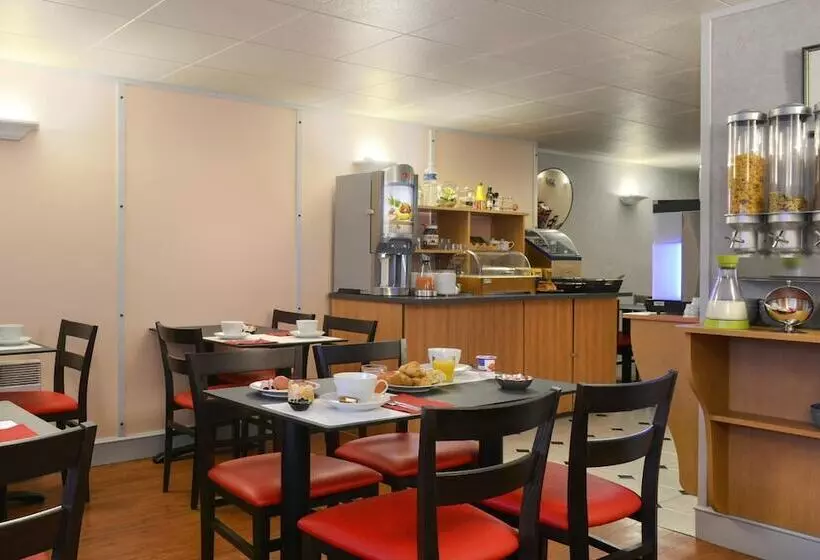 Hotel Logis Hôtel Des Châteaux De La Loire