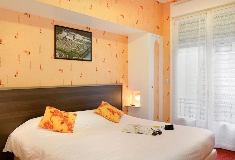 هتل Logis Hôtel Des Châteaux De La Loire