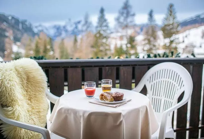 בית מלון כפרי Nigritella