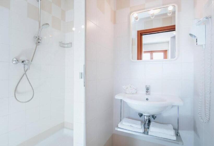 בית מלון כפרי Nigritella