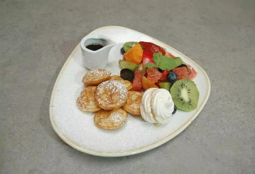 هتل Patio Old Town