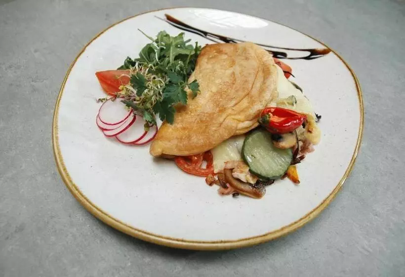 هتل Patio Old Town