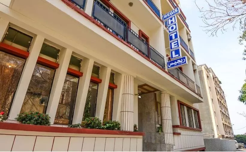 فندق Regis