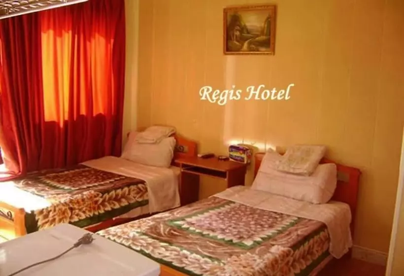 فندق Regis