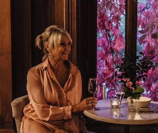 בית מלון כפרי Slottsvillan