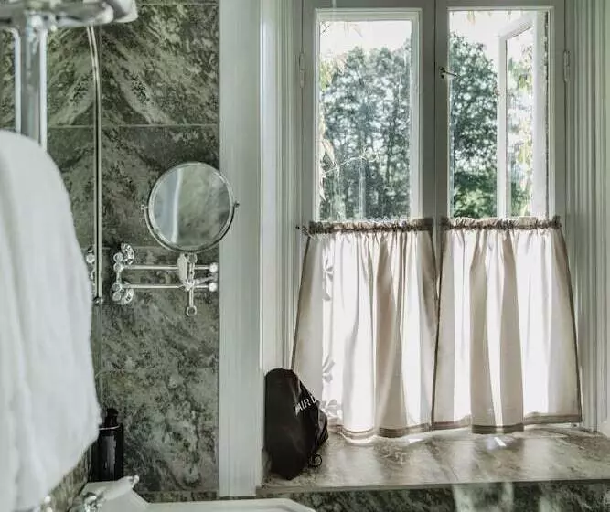 בית מלון כפרי Slottsvillan