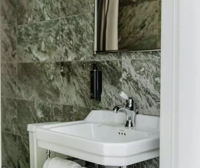 בית מלון כפרי Slottsvillan