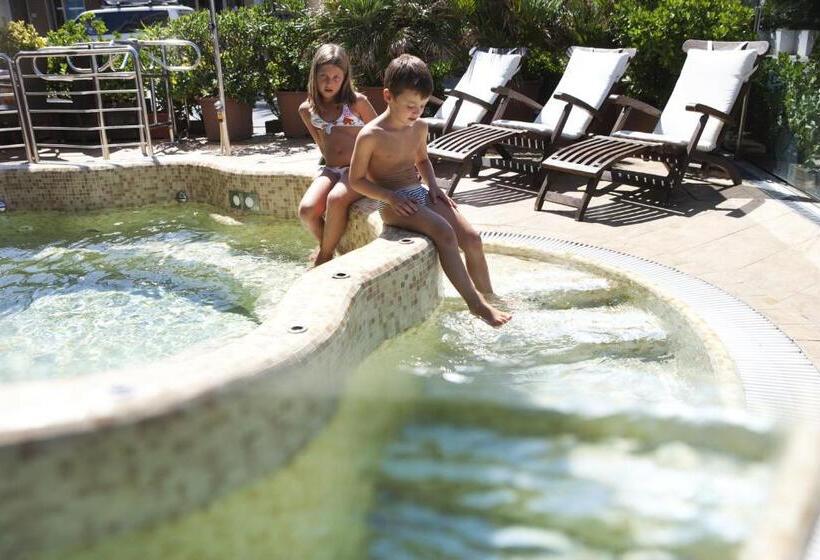 בית מלון כפרי Adlon Fronte Mare