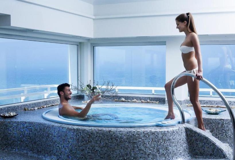 בית מלון כפרי Adlon Fronte Mare