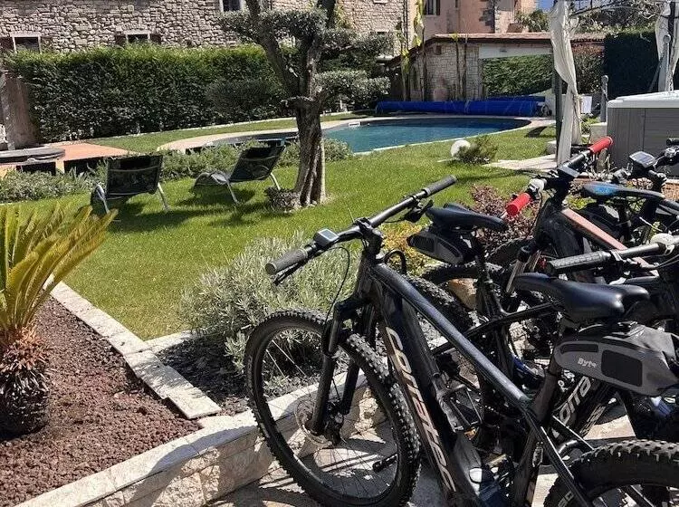 בית מלון כפרי Canarino