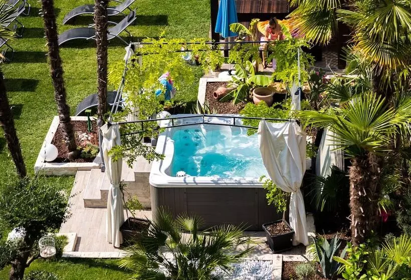 בית מלון כפרי Canarino