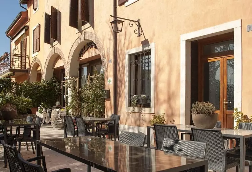 هتل Corte Malaspina