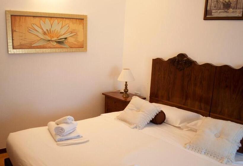 בית מלון כפרי Corte Malaspina