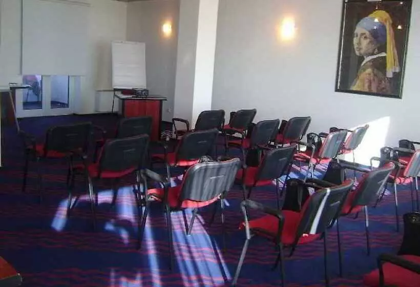 Excelsior By Timhotels