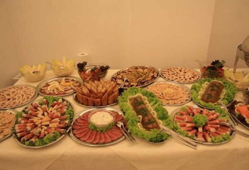 Excelsior By Timhotels