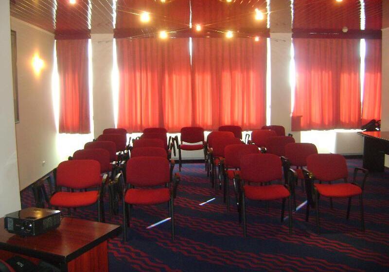 Excelsior By Timhotels