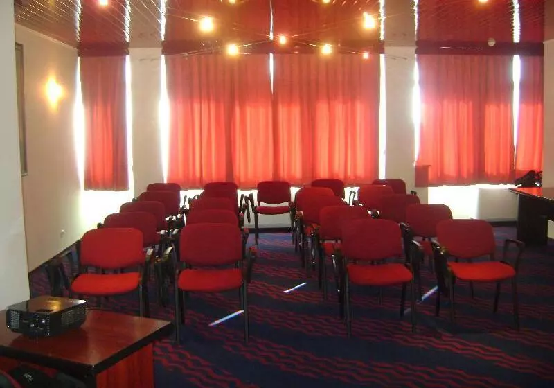 Excelsior By Timhotels