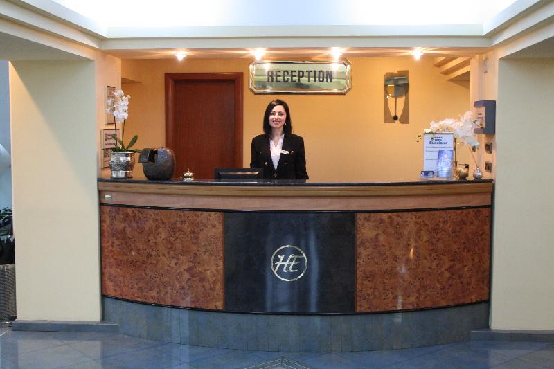 Excelsior By Timhotels