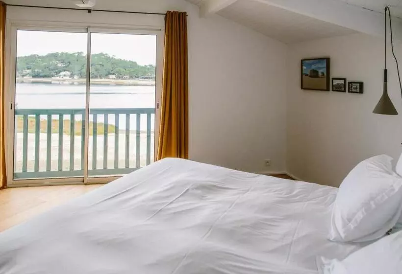 ホテル Hôtel Les Hortensias Du Lac