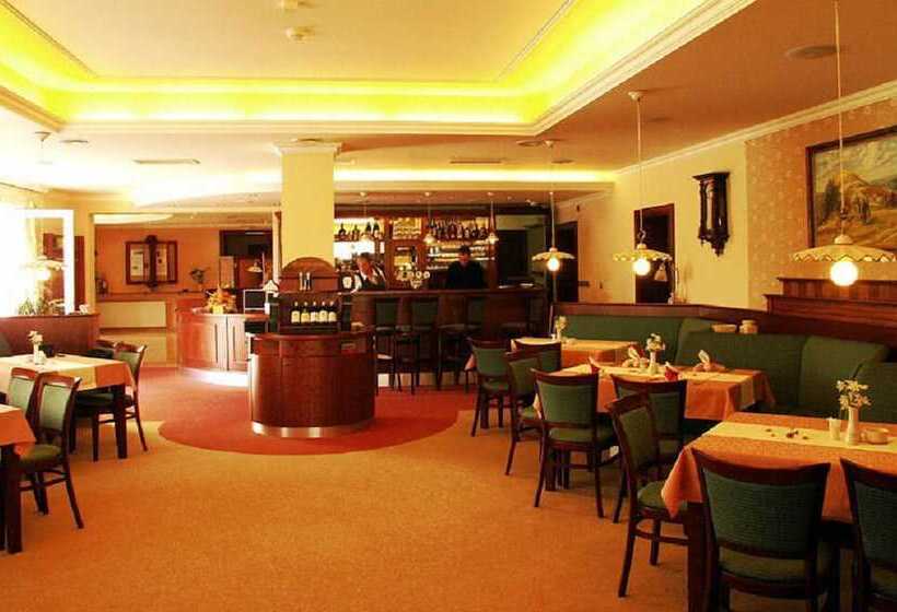 ホテル Komorni Hurka