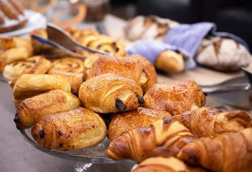 هتل Les Campanules By Les Etincelles